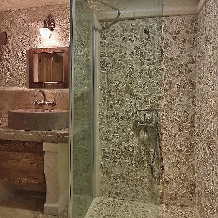 Phocas Cave Suites Hotel Çavuşin