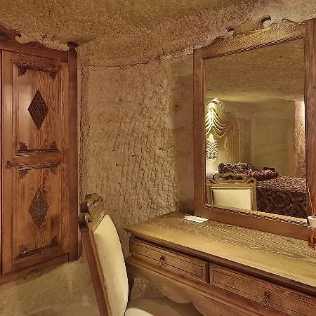 Hotel Phocas Cave Suites 3*