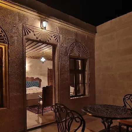 Phocas Cave Suites Otel Çavuşin