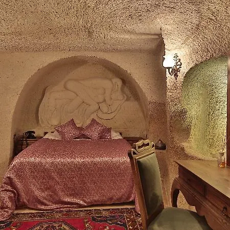 Phocas Cave Suites Hotel Çavuşin