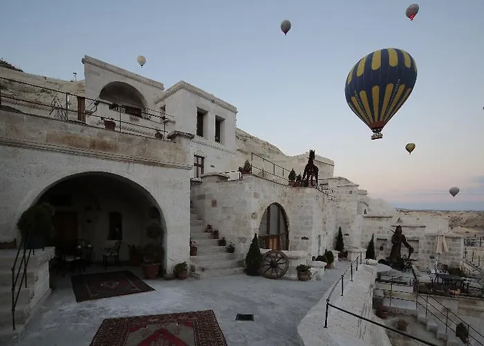 Отель Phocas Cave Suites Чавушин